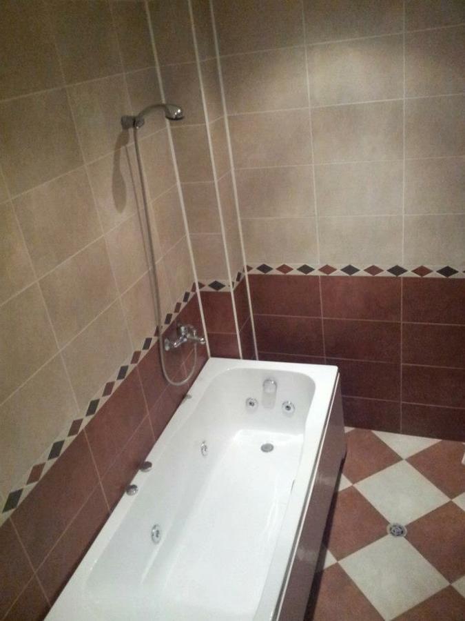 Hotel Triumph Nova Zagora Esterno foto